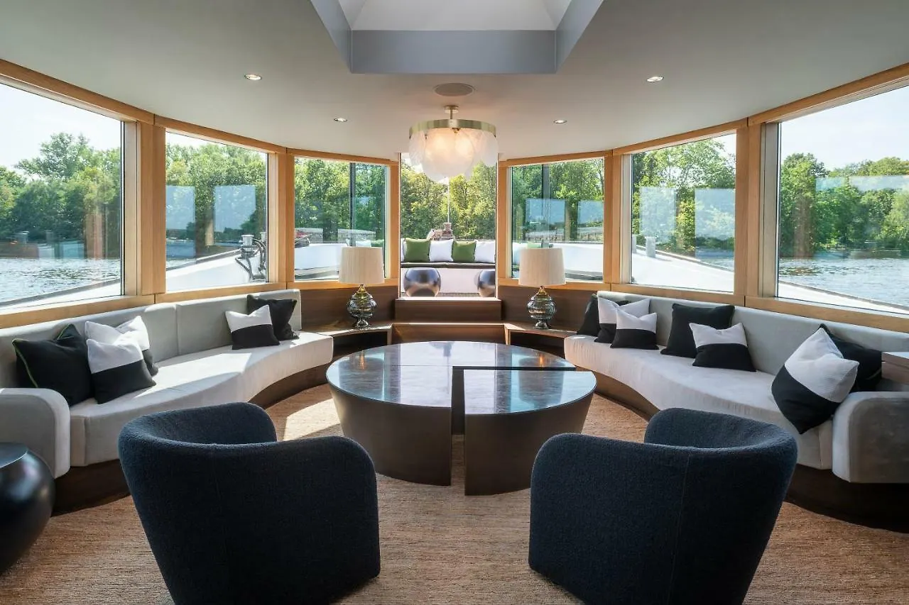 Grace Suite Mit Zwei Schlafzimmern Berlin
